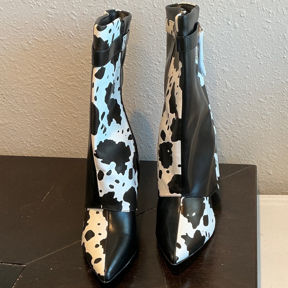Cape Robbin Black and White Patterned Heeled Boots Size 9